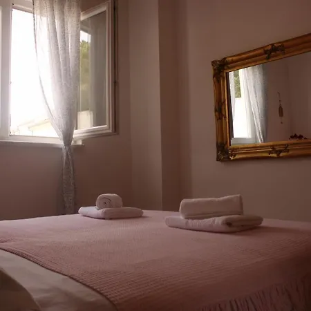 Vira Apartment *
