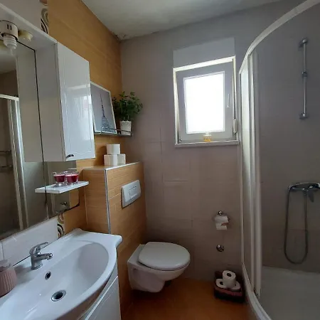 Vira Apartment